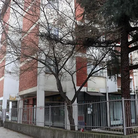 شقة Spacious Modern Aerodrom سكوبجي