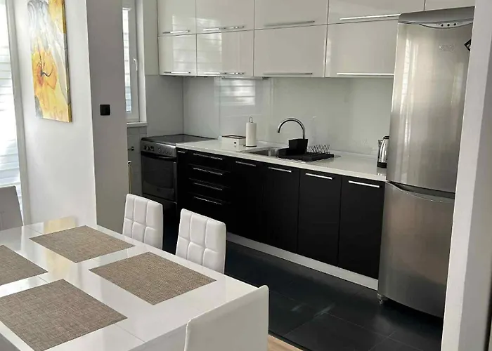 Spacious Modern Aerodrom Apartamento *