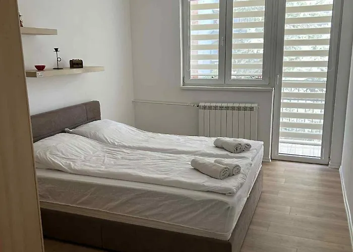 Spacious Modern Aerodrom Apartamento Skopie